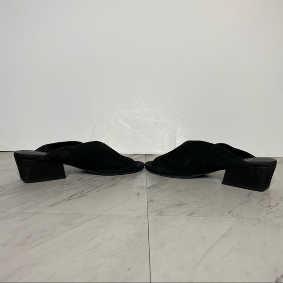 Eileen Fisher Slip Ons - Picture 4 of 11